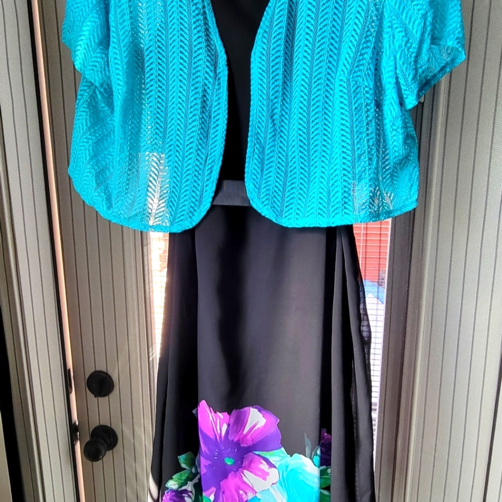 Gently used dress and cover size 22W